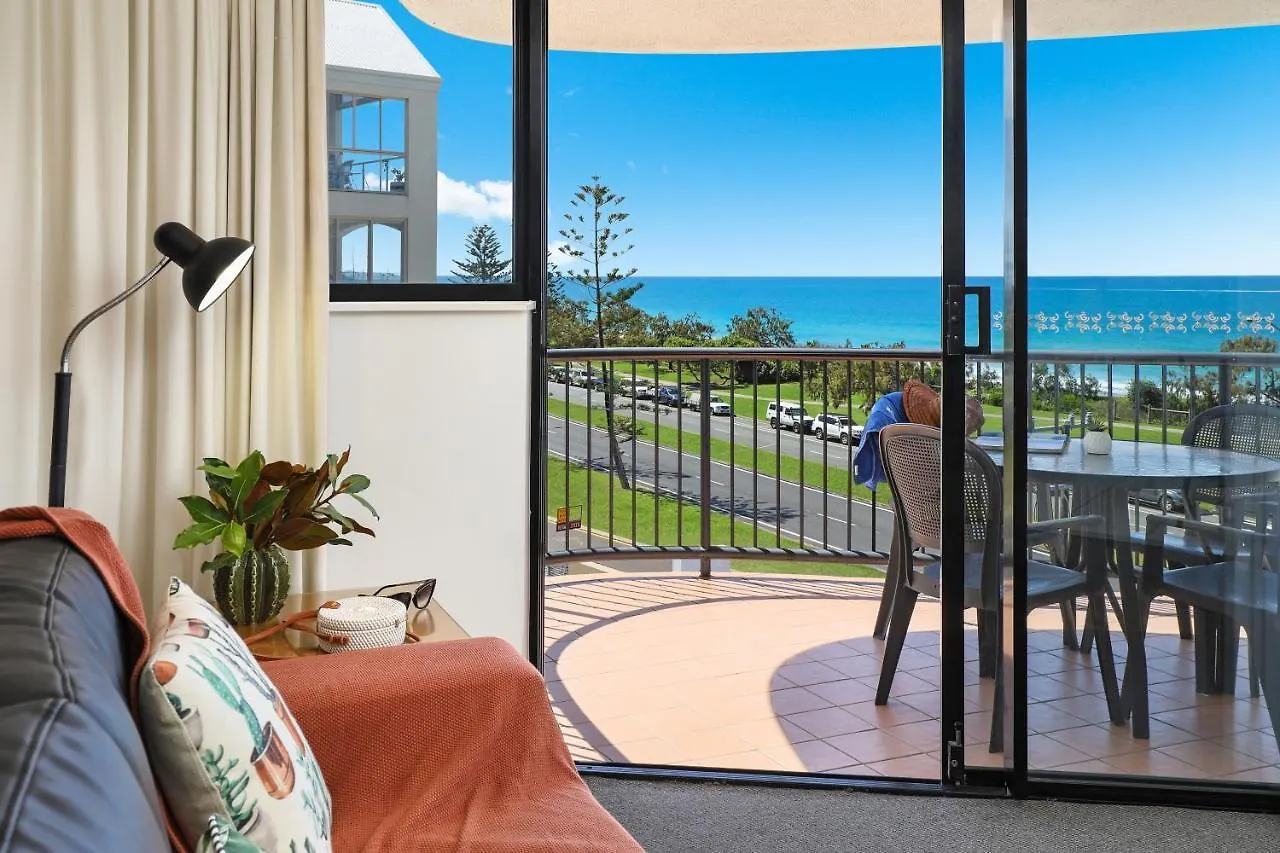 Ocean Boulevard Alexandra Headland